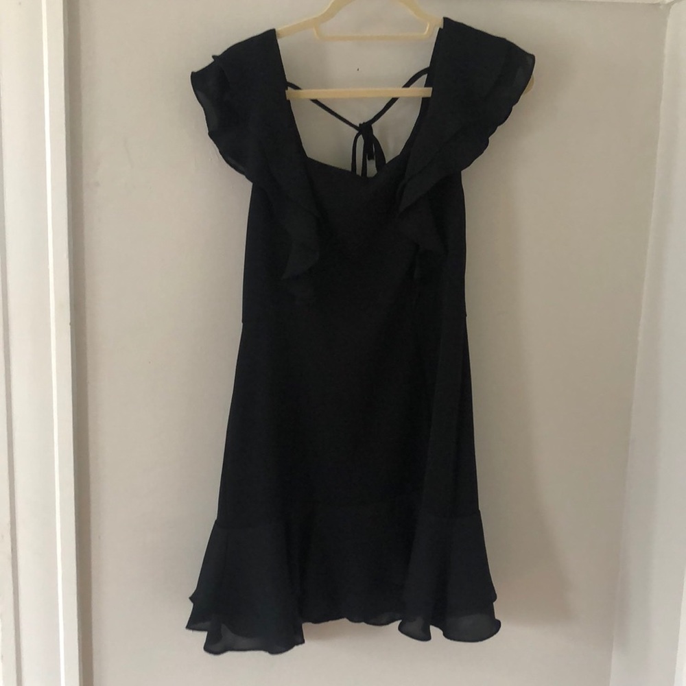 Parker Berlin Black Silk Dress Size 6 NWT